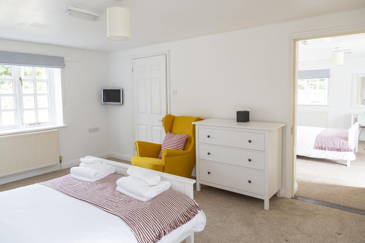 Five Bells Inn, Wrentham Экстерьер фото